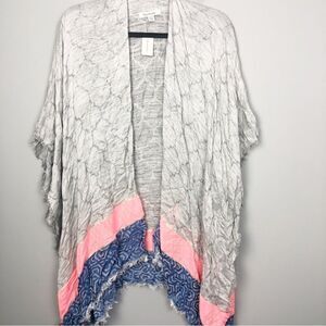 FRANCESCA’S | Colorblock Patterned Kimono Gray, Neon Coral, and Blue Women’s OS